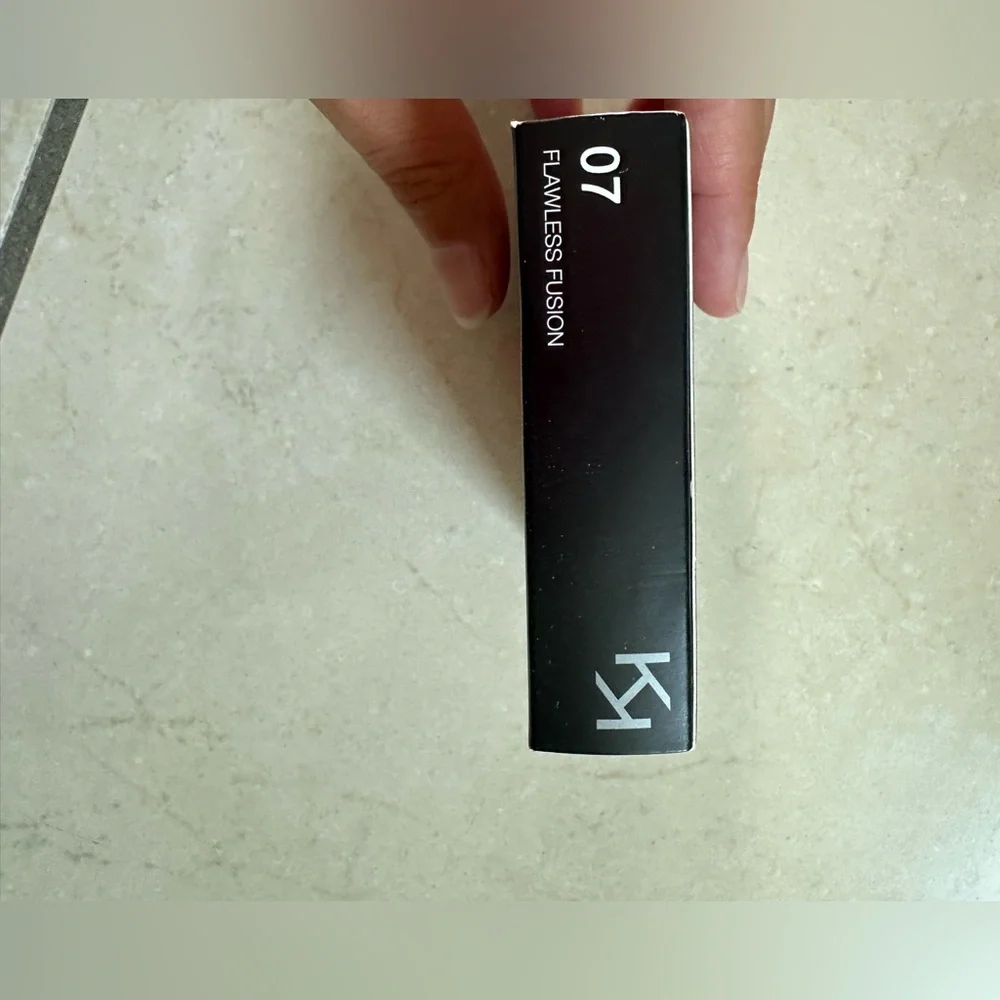 Two NIB Kiko bronzing powers - Picture 6 of 6